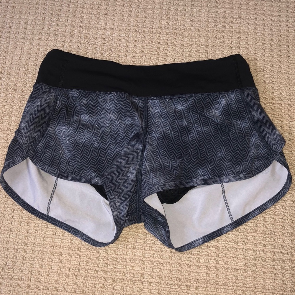 Lululemon short